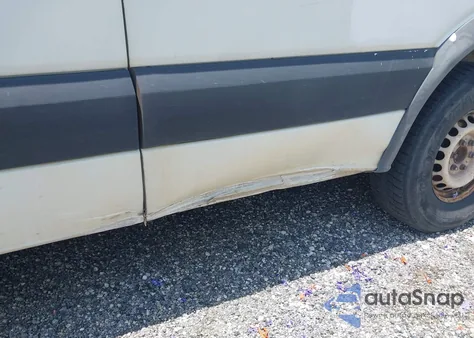 2011 Mercedes-Benz Sprinter 2500 High Roof из США, поврежденный, VIN WD3PE8CB8B5592596